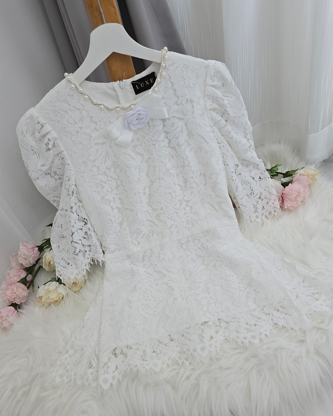 ชุดเซทแฟชั่น เซ็ทเสื้อคอกลมแขนสั้น+กระโปรงทรงสอบ