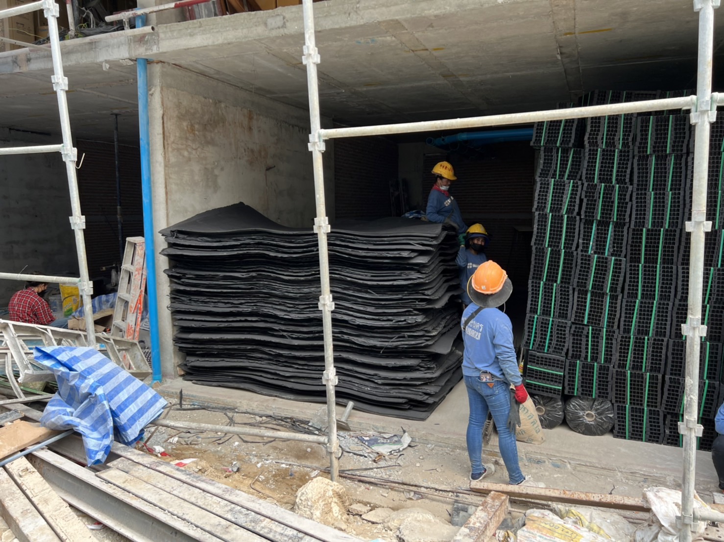 แผ่นยางกันกระแทก