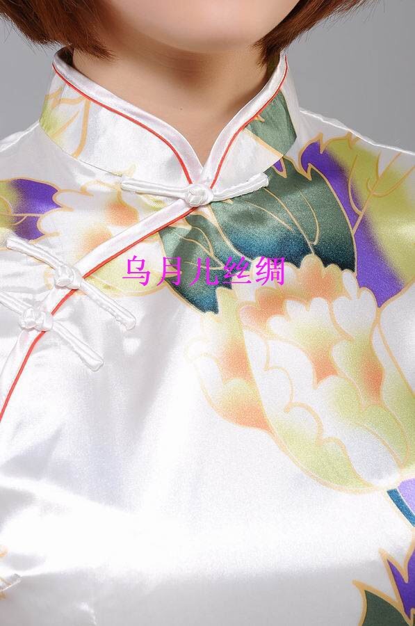 ชุดกี่เพ้าประยุกต์ กี่เพ้าจีน สีขาวมุก แต่งลายดอกเบญจมาศ สวยหรูมากคะ SIZE M