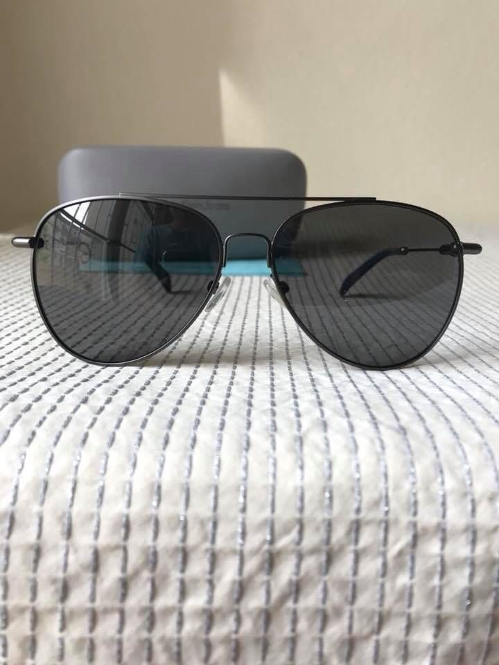 Calvin Klein Jeans CKJ162S สวยมากๆรุ่นนี้พลาดไม่ได้ อุปกรณ์ครบ พร้อมกล่องผ้าเช็ดแว่น กันแดดกันยูวี 100%