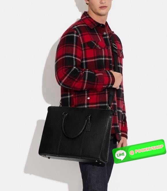 COACH GRAHAM ZIP BRIEF (CE439) 🔖กระเป๋าใส่โน๊ตบุ๊คใส่เอกสารใบใหญ่ 🔖วัสดุ:หนังแท้ทั้งใบ 🔖เปิดปิดด้วยซิป ภายในกว้าง มีช่องย่อยใส่ของจุกจิก ช่องใส่บัตร ใส่เอกสารและของสำคัญได้เยอะ 🔖สายสะพายสามารถถอดออกและปรับระดับได้คะ