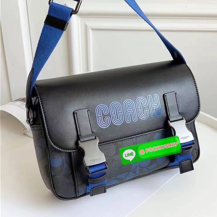 COACH TRACK CROSSBODY IN COLORBLOCK SIGNATURE CANVAS WITH COACH PATCH (C6657) 🛍🛍กระเป๋าสะพายทรงแมสเซ็นเจอร์ ทรงสวยรุ่นที่ต้องมีติดตัวคะหนุ่มๆ จุของได้เยอะมากแบ่งเป็นสัดเป็นส่วน วัสดุหนังแคนวาสสลับหนังแท้ กระเป๋ามีตัว ล็อค มีซิปด้านใน ด้านห
