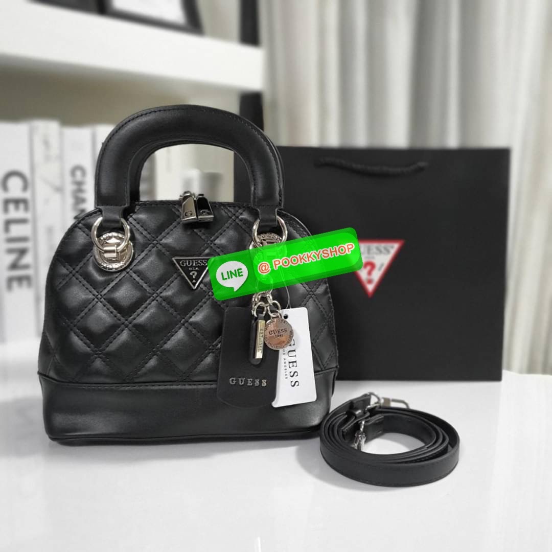 NEW ARRIVALS!! ✨ กระเป๋าถือทรงหรู GUESS CESSILY SMALL DOME SATCHEL HANDBAG วัสดุหนังสังเคราะห์นิ่มมืออะไหล่เงินทั้งใบ มีพวงกุญแจกิมมิคแบรนด์ประดับด้านหน้า เปิดปิดด้านซิปยาว ด้านในใส่กระเป๋าสตางค์ใบกลาง มือถือ ได้สะดวก พร้อมช่องซิป+ช่องใส่ของแยกให้