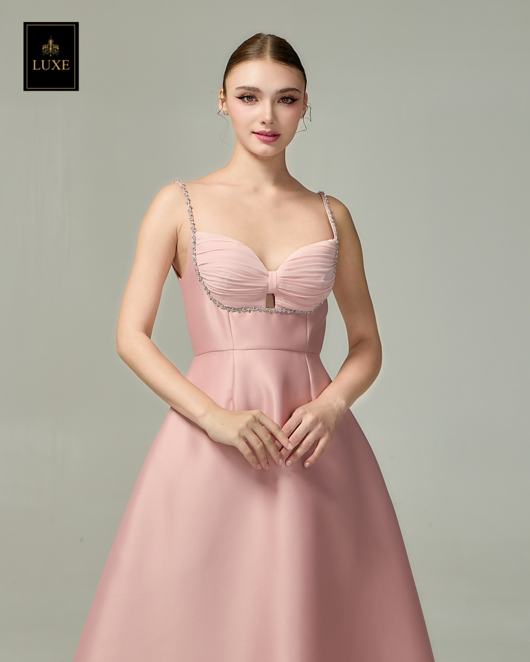 เดรสแฟชั่น เดรสเสื้อสายเดี่ยว กระโปรงทรงเอ