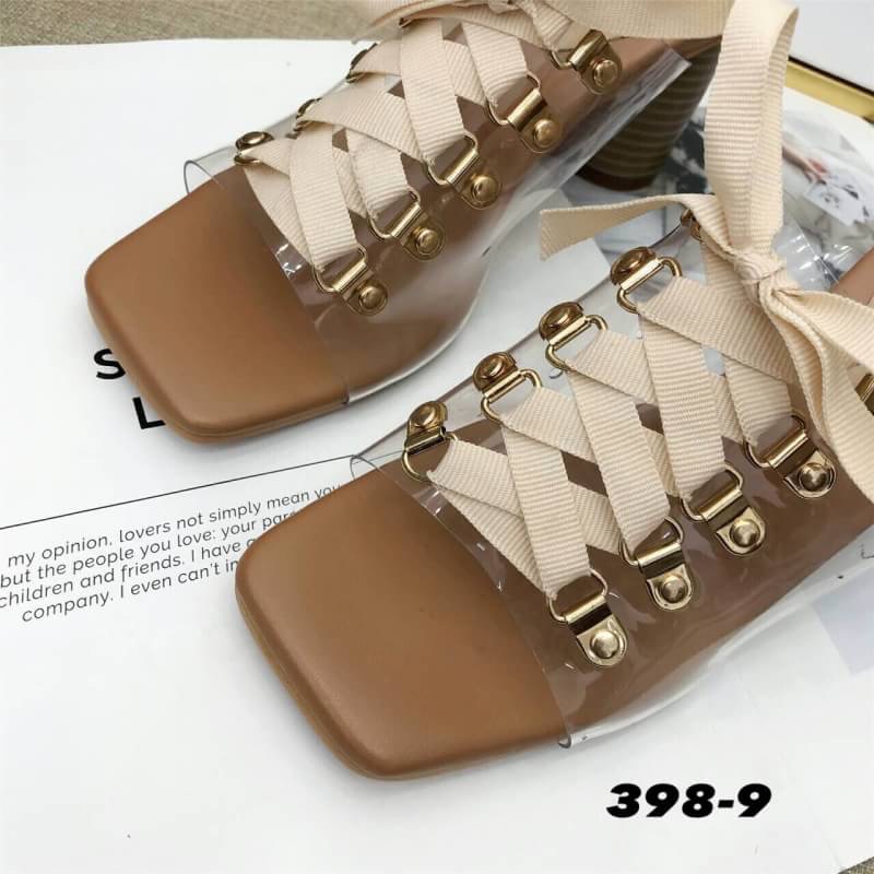 แบบขายดี พร้อมเสิร์ฟ!!! ต้อนรับซัมเมอร์กับรองเท้าลำลองแบบสวม ทรง maxi หน้าสวม pu ใส นิ่มไม่บาดเท้า หน้าร้อยเชือก ผูกปรับระดับได้ สูง 8 cm พื้นนิ่มใส่ง่าย เรียบ หรู ดูดี แมทกับชุดไหนก็สวย ใส่ได้ตลอด พร้อมเสิร์ฟความสวยก่อนใครที่นี่ที่เดียวค่ะ