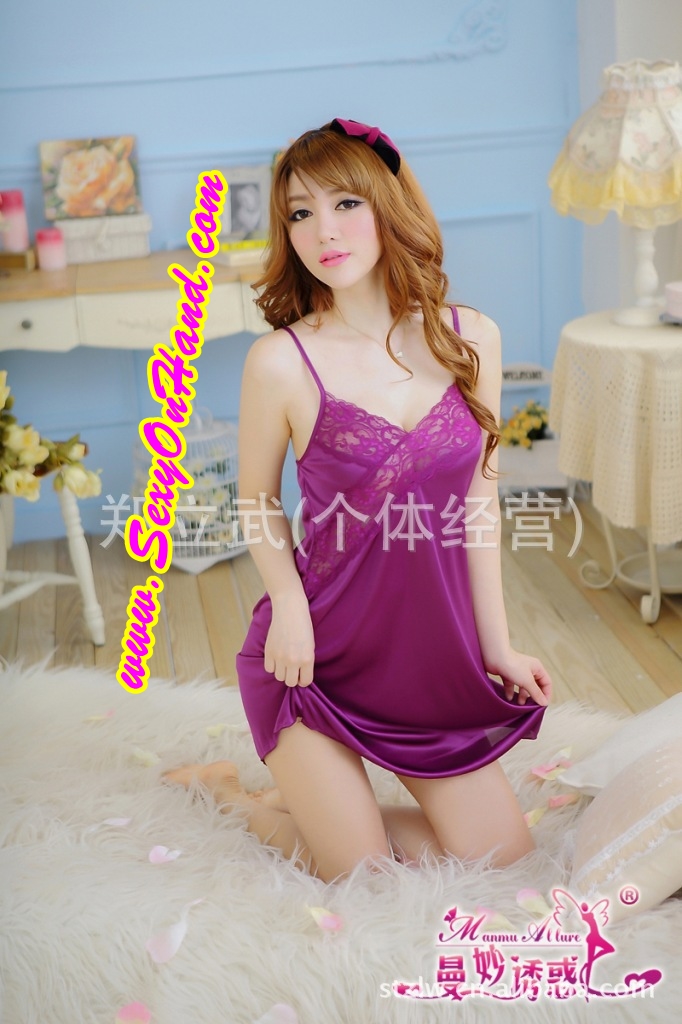 ชุดนอนเซ็กซี่ ชุดนอนสายเดี่ยว ผ้าซาตินสีม่วง แต่งลูกไม้ซีทรู เซ็กซี่เล็กๆช่วงอก เนื้อผ้าหรู เกรดAAA +G-string