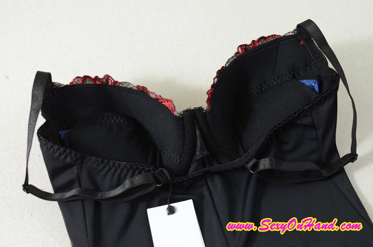 ชุดนอน เซ็กซี่ ชุดบอดี้สูท แต่งปักดอกกุหลาบสีแดง แต่งผ้าซีทรู ช่วงอก และโคนขา สินค้าส่งออกญี่ปุ่น เนื้อผ้าSpandexเกรดพรีเมี่ยม หรูมากๆคะ Size C75/B80 (34C/36B)