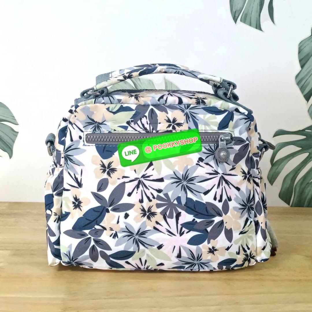 KIPLING Square Handbag & Shoulder bag กระเป๋าถือหรือสะพายข้าง ขนาดกลาง วัสดุ Polyester 100%