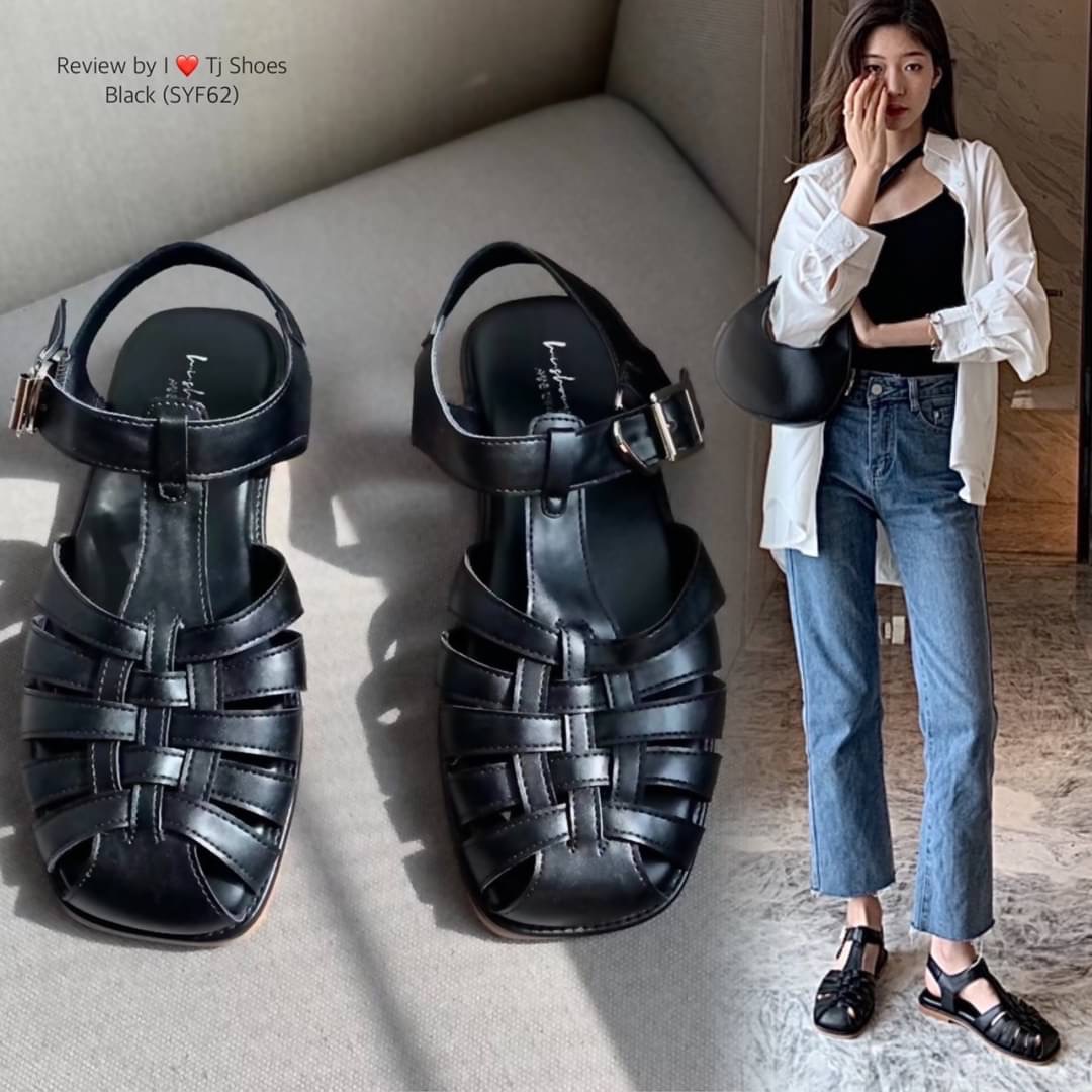 !! พร้อมส่งรองเท้ารัดส้นนำเข้าสวยเก๋ขายดีมากๆ !!! - หนังรุ่นนี้ใส่ดีมาก ใส่เดินสบาย - มีรูระบายอากาศ ใส่แล้วเท้าไม่อับ - สายสามารถปรับให้กระชับได้ - จับแมทกับชุดง่าย ใส่แล้วดูเกร๋ดูน่ารักมากๆ - ทางร้านถ่ายรูปจากสินค้าจริง *** ของจริงงานดีสวยเป๊ะมาก สวยเกิ