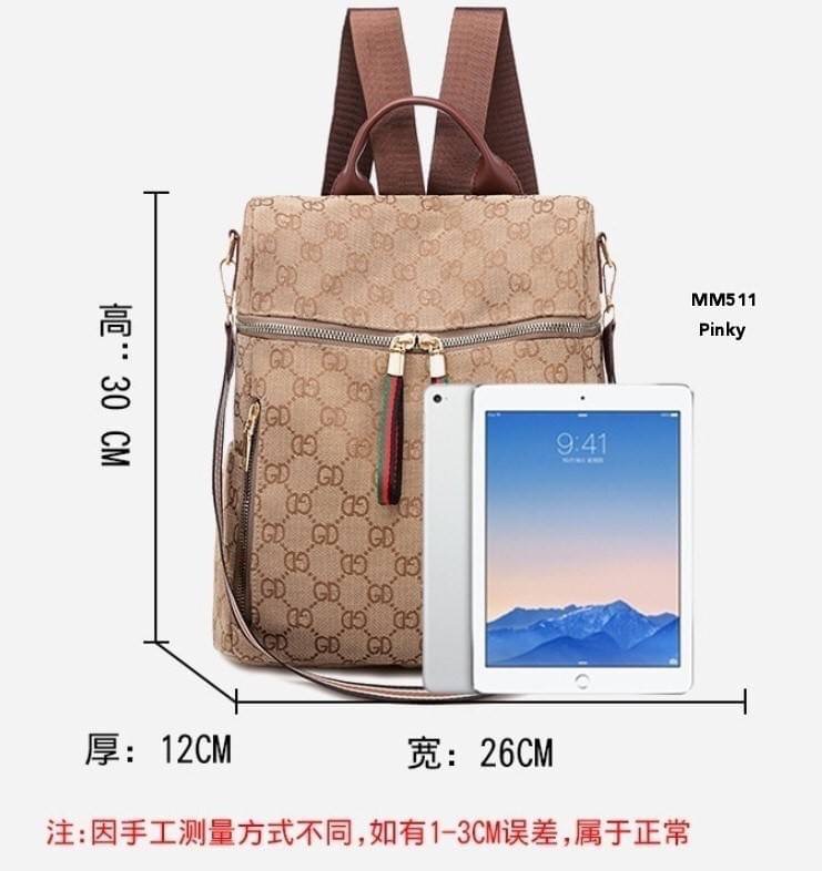 พร้อมส่ง เป้ GD 2 in 1 งานนำเข้า ขิดทอง สวยมาก ซิปหน้ากระเป๋าด้านหน้า ซิปข้างใช้งานได้ ใช้งานได้ทั้งเป้และสะพายข้าง มีสายสะพายข้างงานดีมาก ใบใหญ่ จุเยอะ