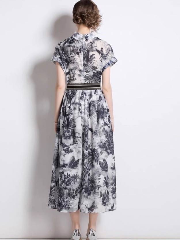 เซท 2 ชิ้น เดรสเชิ้ตทรงนี้ใส่สบายแขนสั้นคอปกกระดุมหน้า ปลายแขนพับ กระโปรงบานออก งานพิมพ์ลายทั้งชุดคมชัดงานสวยม๊ากกก มีซับใน มาพร้อมเข็มขัดแบรนด์ แมทซ์กันเอวี่เดย์เดรสลุคนี้เอาอยู่ค้าา