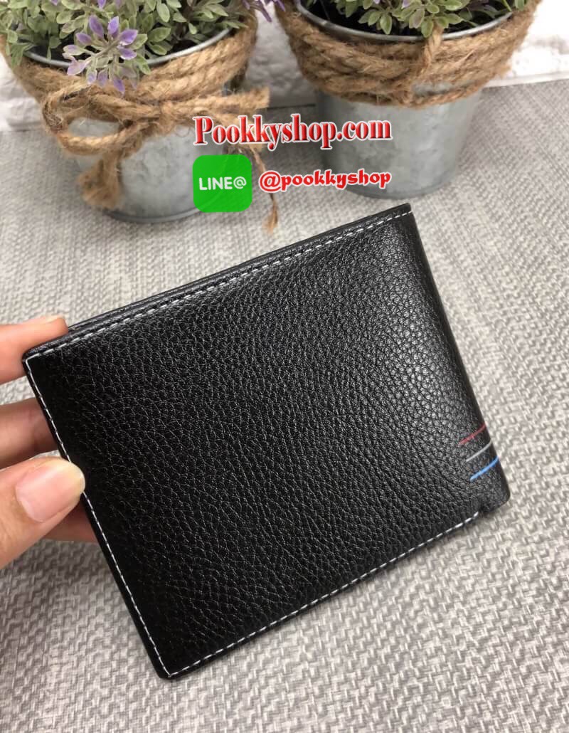 New PLAYBOY MAN SHORT WALLET BAG กระเป๋าสตางค์ใบสั้น ของคุณผู้ชายจ้า หนังแท้ บางเบา สวยหรูค่ะ!!! ด้านหน้าโลโก้แบบปั้มนะค่ะ ด้านในมีช่องใส่บัตร 6ช่องค่ะ ใส่ธนบัตร2ช่องค่ะ