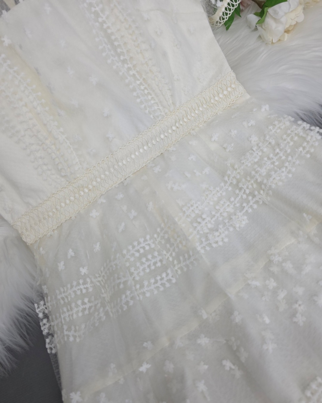 เดรสแฟชั่น เดรสเสื้อคอกลมแขนสั้น กระโปรงอัดพลีท3ชั้น