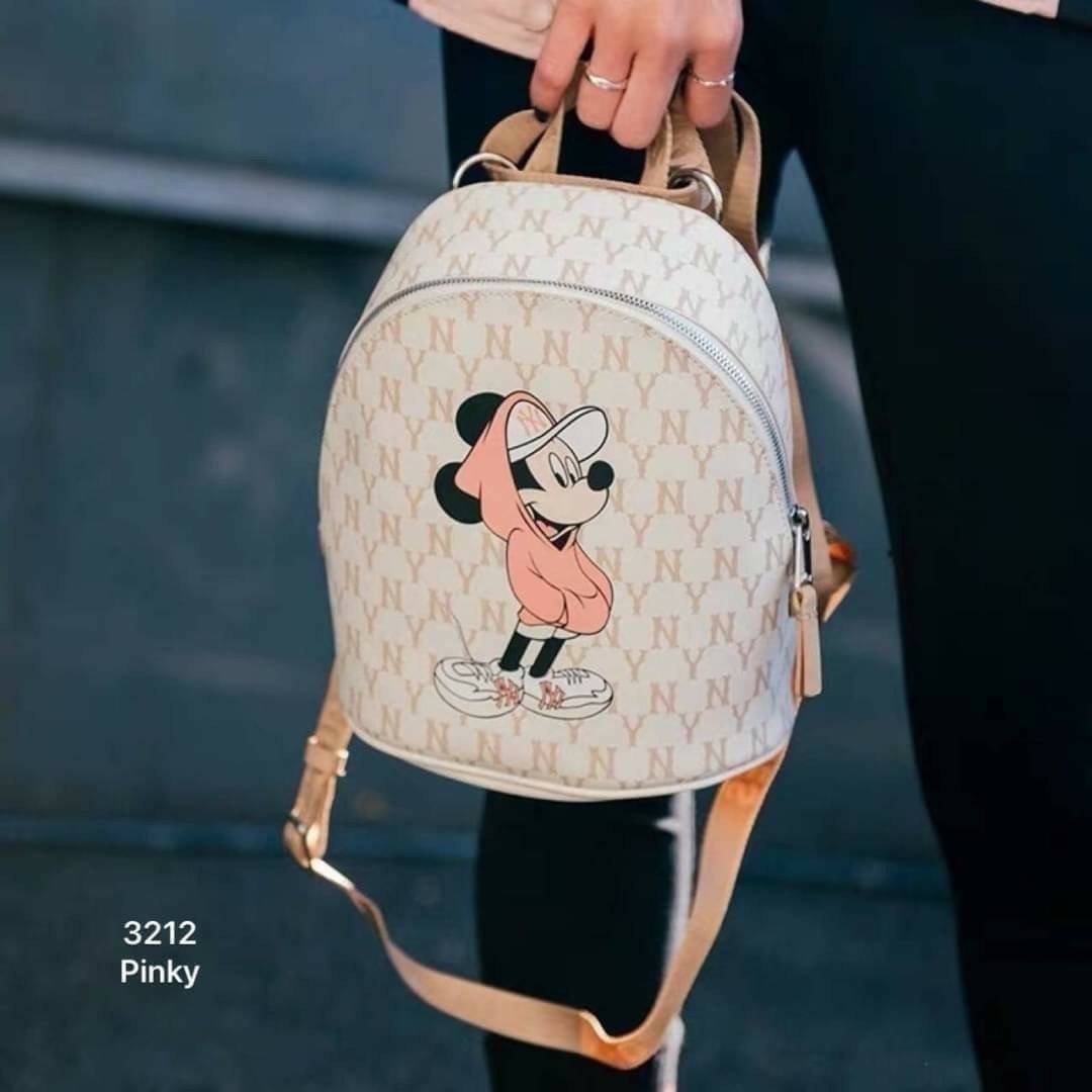 พร้อมส่ง 3212 เป้น่ารัก 3212 งานนำเข้าสุดฮิต เป้ NY MICKEY น่ารักสุดๆ ขนาดกำลังน่ารัก ผลิตจาก pu เกรดพรีเมี่ยม ออกแบบสุดเก๋ งานป้าย ชนช็อป มีถุงผ้ามิกกี้