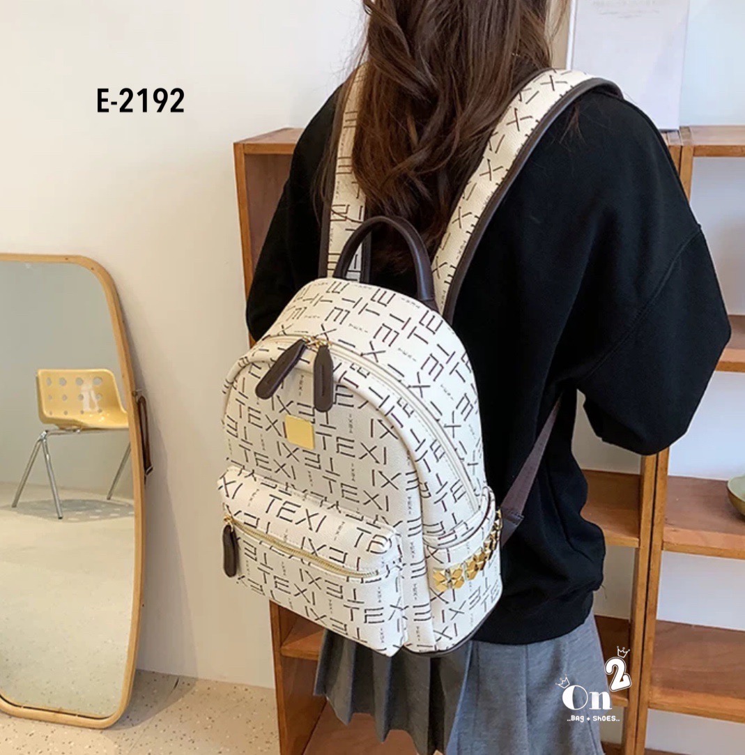 มาแล้วค่า เป้ Collection ใหม่ล่าสุด สวยไม่ไหว รุ่น everyday bag เป้ได้ สะพายได้พกใบเดียวจบ งานซิปใช้งานง่ายค่า
