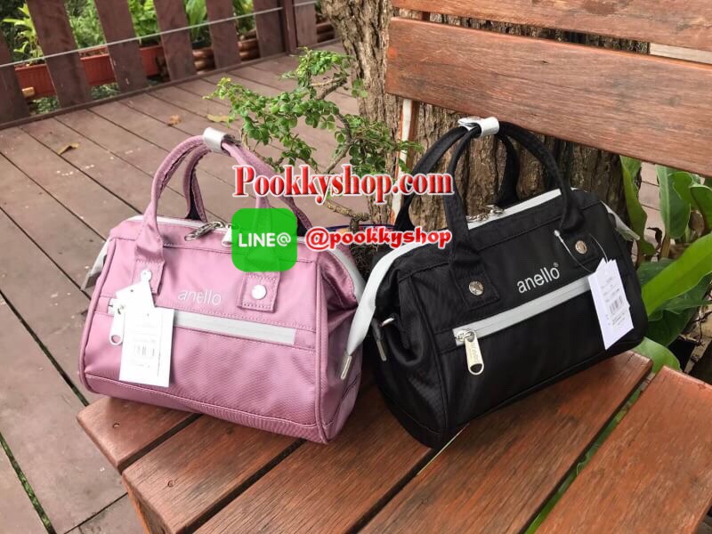 Anello Repellency Edition2 Mini Shoulder Bag (FSO-B025) กระเป๋าสะพายข้างวัสดุNylon & Polyesterหนา กันน้ำได้ น้ำหนักเบา มาพร้อมสายสะพายถอดและปรับความยาวได้ เปิดปิดด้วยซิปคู่ ภายในกว้างใส่กระเป๋าสตางค์ยาว มินิไอแพคได้ รุ่นใหม่ลิมิเตทที่น่าสะสมเลยคร้า!
