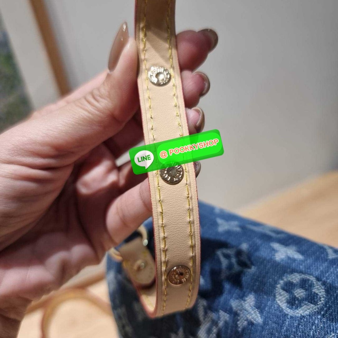 LV sunset monogram denim bag 🔆 Details แรงมากฉุดไม่อยู่ กับกระแสคอลใหม่ lvremix ดีไซน์แบบตัวมัม y2k รูปทรง baguette สวยดูแพง ใบนี้ก็ฉ่ำสุดๆ เป็นกระเป๋าสะพายไหล่ ที่สามารถปรับเป็นสะพายข้างได้