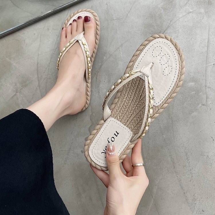พร้อมส่ง รองเท้าแตะหนีบ สายเปียอะไหล่ทอง พื้นปอนิ่ม น้ำหนักเบา ใส่สบายเท้า ไม่บาดเท้า