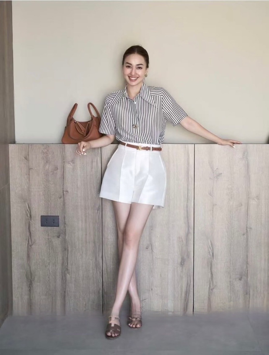 ชุดเซทแฟชั่น เซตส4ชิ้นสุดคุ้ม!! เสื้อเชิ้ตแขนสั้นคอปกเก๋ๆ ลายริ้วทางตรงสีสวยคลาสสิค