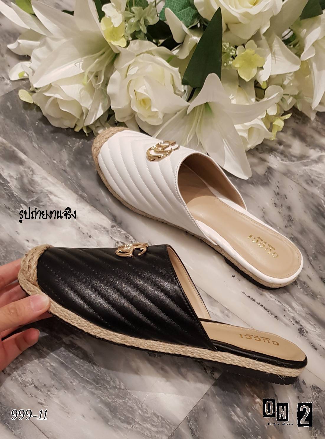 chevron shoes คัชชูเปิดหลังหนังปั้มแบรนด์กุชชี่ หน้าติดโลโก้ หนังPuแต่งลาย chevron ซอฟในนุ่มใส่สบาย พื้นปั้มคะ มา 2 สี