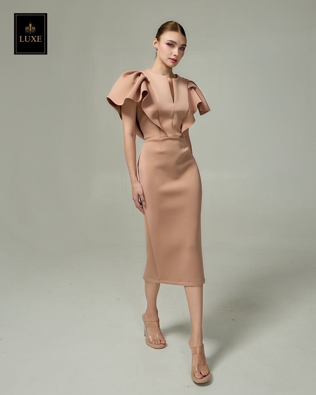 เดรสแฟชั่น เดรสเสื้อคอกลมผ่าหน้า แขนระบาย กระโปรงทรงสอบ