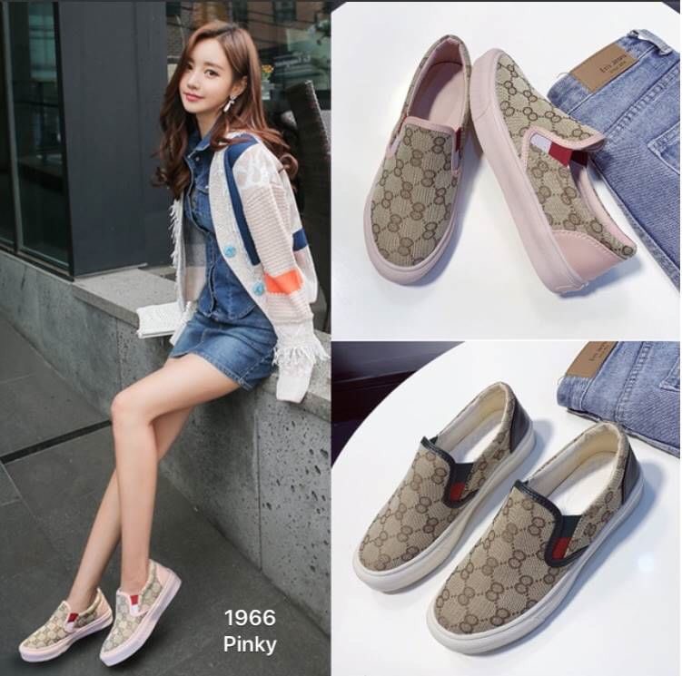 พร้อมส่ง 1966 รีพีทรอบ 2 รองเท้าผ้าใบเพื่อสุขภาพ 1966 งานนำเข้าเกรดดีที่สุด พื้นนิ่มทำมาเพื่อสุขภาพ ใส่สบายเท้า แล้วยังเก๋กว่าใคร ดีไซส์ดูเด่นมากค่ะ