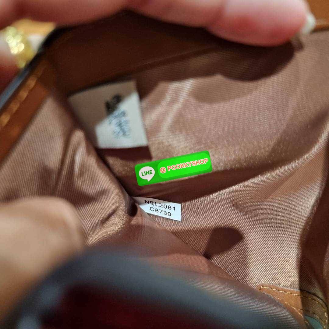 COACH C8730 MEDIUM CORNER ZIP WALLET IN SIGNATURE CANVAS WITH WILDFLOWER PRINT คอลเลคชั่นใหม่ กระเป๋าสตางค์ใบกลาง ดีไซน์ใหม่ สุดหรู คละลายพริ้นท์เต็มใบ น่าใช้ไปอีก วัสดุหนังแคนวาสเคลือบลาย ภายในมีช่องใส่บัตร ใส่ธนบัตรได้ครบ และมีช่องซิปแยก ใบจริงสวยมากๆ แ