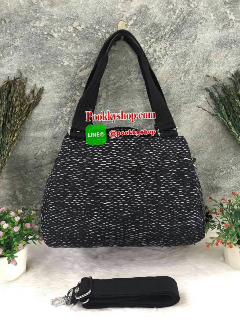 Kipling กระเป๋าสะพาย รุ่น Elysia กระเป๋าสะพาย KIPLING มาพร้อมดีไซน์ทันสมัย และสามารถใช้งานได้อย่างดี เข้ากับทุกการแต่งตัว โดดเด่นด้วยพื้นที่ภายในและช่องต่างๆ ที่ให้คุณจัดเก็บของสำคัญได้ครบถ้วน สามารถสะพายได้หลายแบบ ตามที่คุณต้องการ - สายสะพายสามารถปรับและ