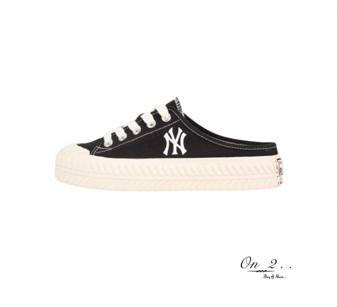 พร้อมส่ง รองเท้าผ้าใบเปิดส้น MLB playball origin mule new york yankees logo NY ส้นสูง 4cm.สวยเท่ห์ เป๊ะปังมาก มา 2 สี พร้อมกล่องแบรนด์