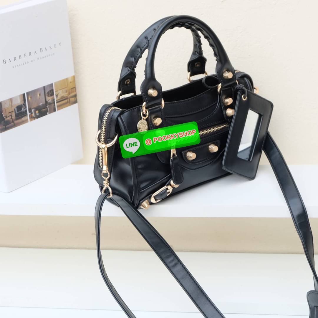 กระเป๋าคุณภาพจากแบรนด์ KEEP ทรงสวย ตอบโจทย์ทุกการใช้งาน รุ่น ‘ Ghaso ‘ > ร่นใหม่ หนัง Microfiber Nano เนื้อดี นิ่มมาก ทนทานกว่าเดิม >น้ำหนักเบา ใส่ของจุ >ถือสะพายเข้าง่ายกับทุกชุด