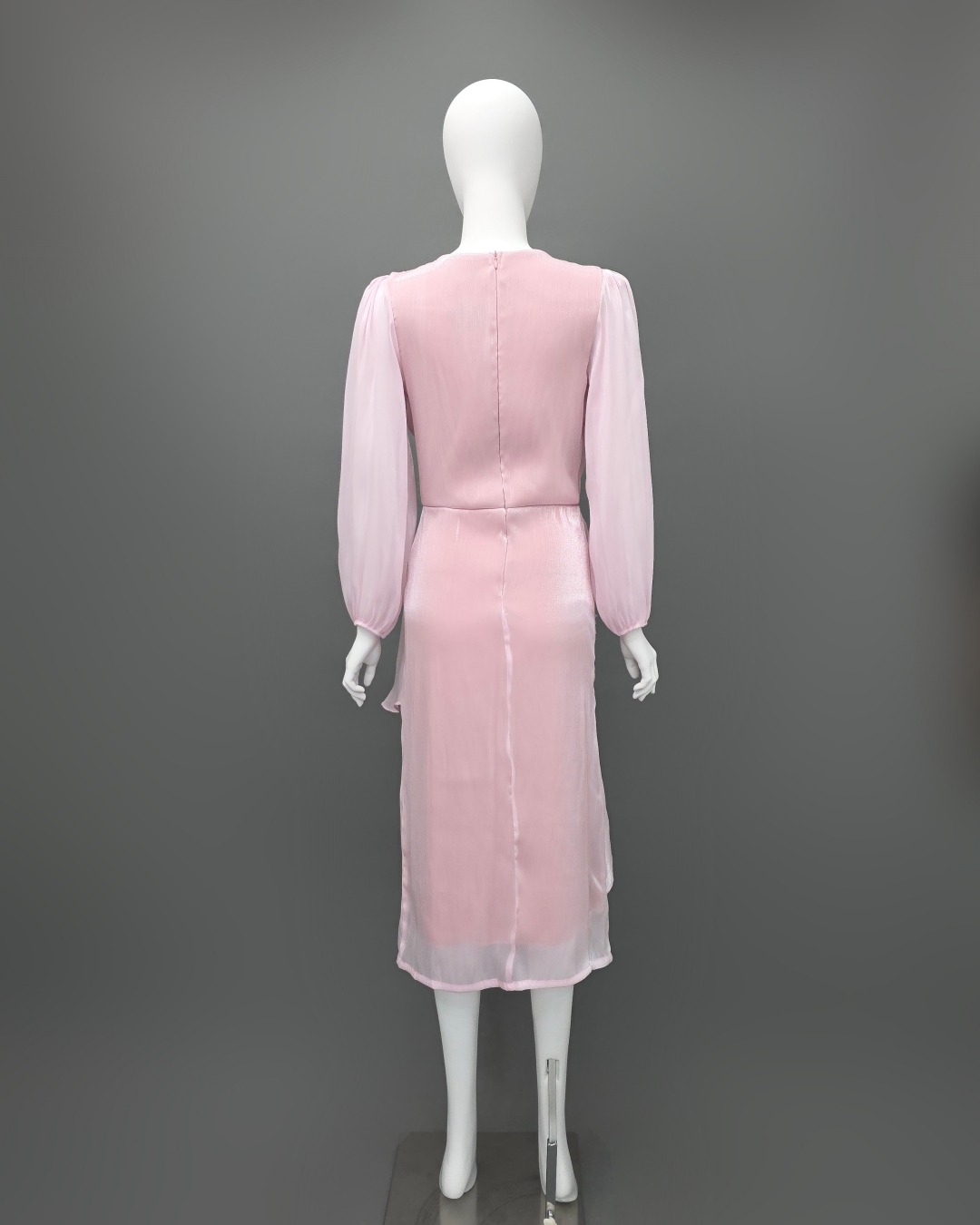 เดรสแฟชั่น เดรสเสื้อคอวีป้าย แขนยาว กระโปรงป้ายจับเดรป แต่งชายระบาย