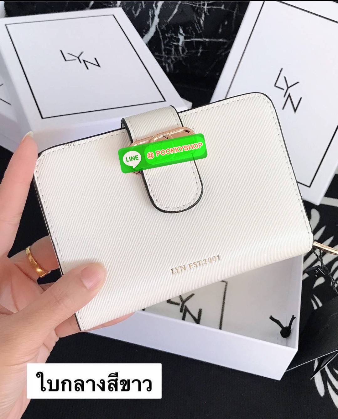 LYN แท้ Outlet กระเป๋าสตางค์ใบกลาง