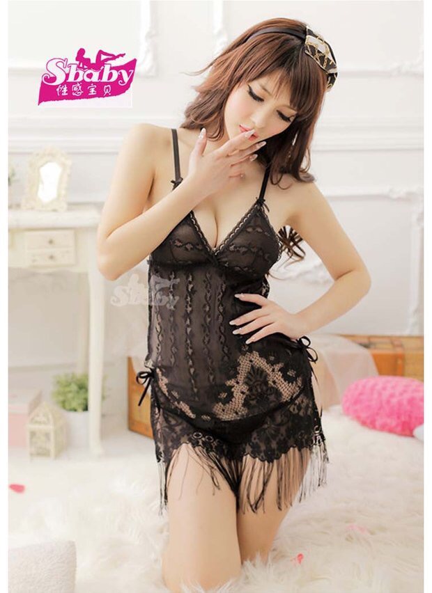 ชุดนอน เซ็กซี่ ชุดนอน วาบหวิว ชุด นอนแต่งเชือก พู่ระย้า สีดำ แต่งลายในตัว แบบเปิดหลัง แบบเซ็กซี่ เข็ดฟันอย่างบอกใครเลยคะ +G-string เข้าชุดคะ
