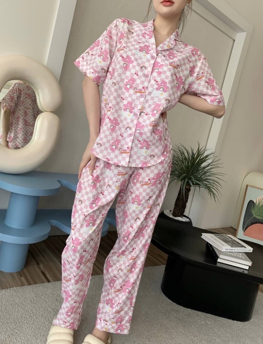 ✨✨𝑁𝑒𝑤 𝐶𝑜𝑙𝑙𝑒𝑐𝑡𝑖𝑜𝑛 ✨✨ บอกก่อนเลยว่าชุดนอน "เนื้อผ้าดีมีชัยไปกว่าครึ่ง" ทางร้าน คำนึงถึง "เนื้อผ้า" เป็น อ