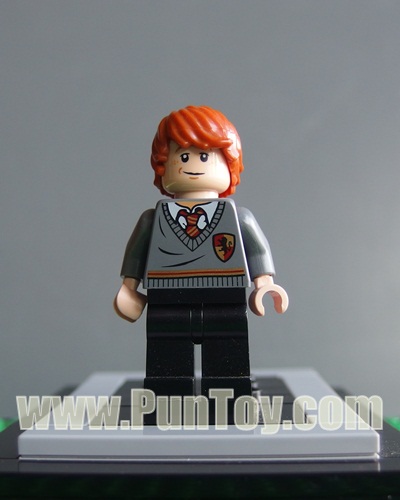 hp112: Ron Weasley, Gryffindor Stripe and Shield Torso, Black Legs