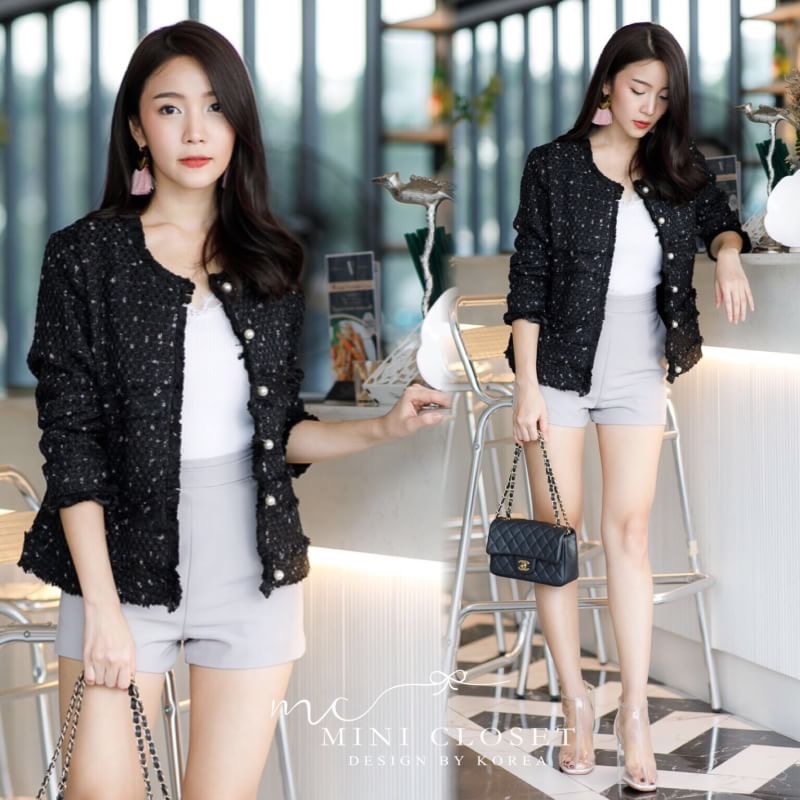 Lady CoCo Pearl Blazer เสื้อคลุมทวีตชาแนลเนื้อผ้าดีสุด มีซับในทั้งตัว ไม่ย้วย กระดุมมุกเลอค่าสุด งานเกรดพรีเมียม แมตช์ชุดเรียบให้ดูหรู งานตัวนี้แม่ค้าขอนำเสนอ ใส่สวยดูแพงมากค่ะ