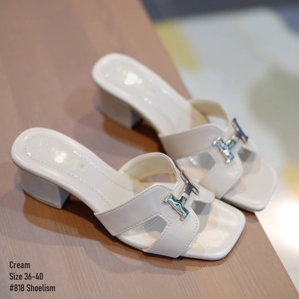 เข้าใหม่เลยจ้ารุ่นนี้ รองเท้าแฟชั่น รองเท้าส้นสูงทรงแม็กซี่ คัตติ้งสวย งานเนี๊ยบ ใส่แล้วดูสวยดูแพง ต้องมีรุ่นนี้เลยจ้า