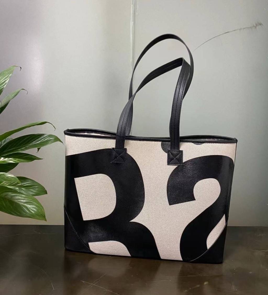 กระเป๋า RALLY งาน HIEND น้ำหนักเบา ใส่ของได้จุ ใส่ iPad / Notebook ได้