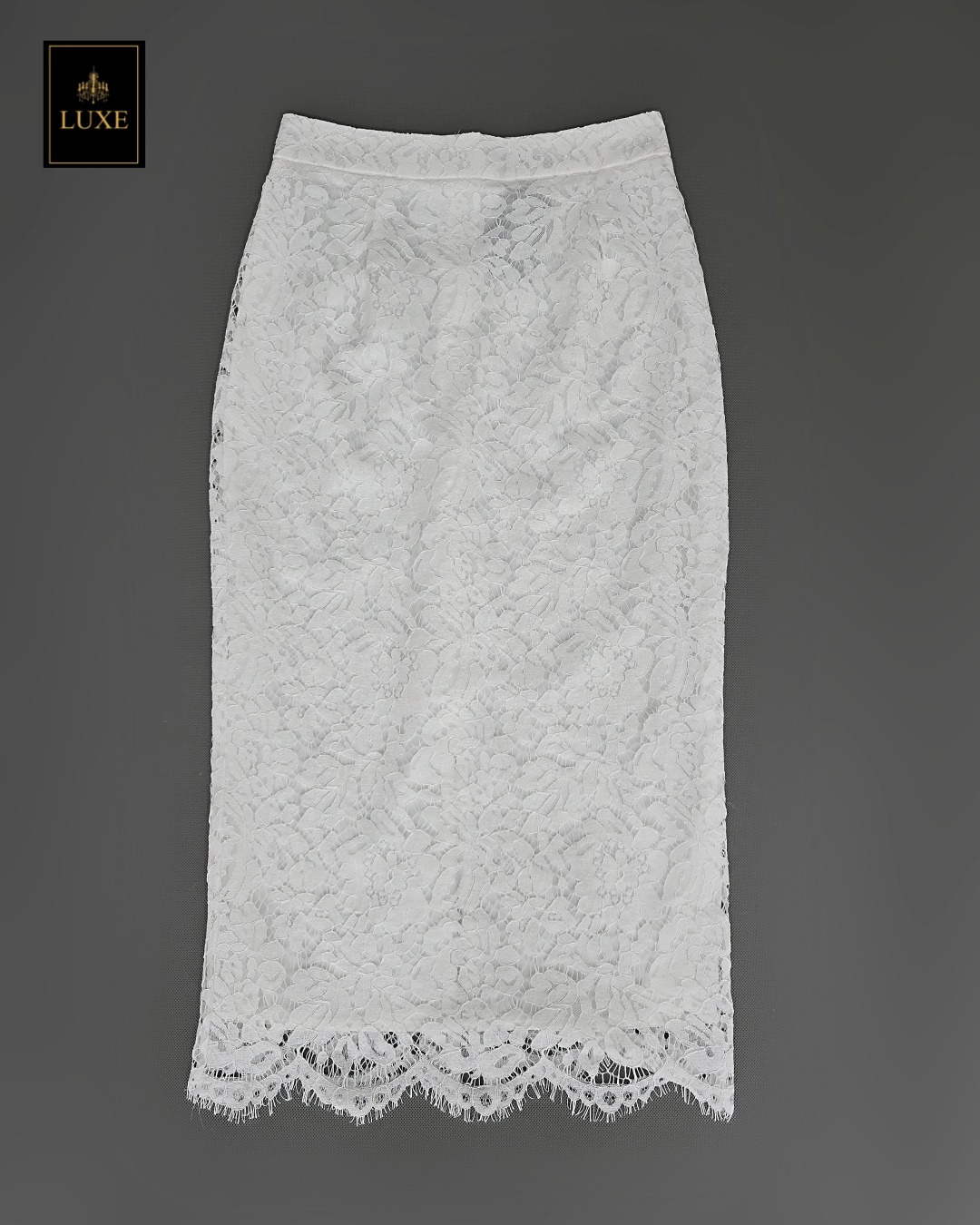 ชุดเซทแฟชั่น เซ็ทเสื้อคอกลมแขนสั้น+กระโปรงทรงสอบ