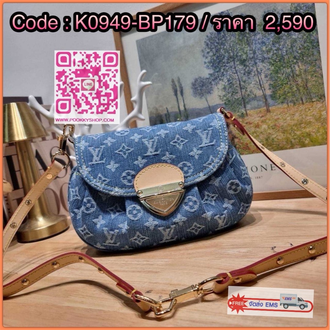 LV sunset monogram denim bag 🔆 Details แรงมากฉุดไม่อยู่ กับกระแสคอลใหม่ lvremix ดีไซน์แบบตัวมัม y2k รูปทรง baguette สวยดูแพง ใบนี้ก็ฉ่ำสุดๆ เป็นกระเป๋าสะพายไหล่ ที่สามารถปรับเป็นสะพายข้างได้