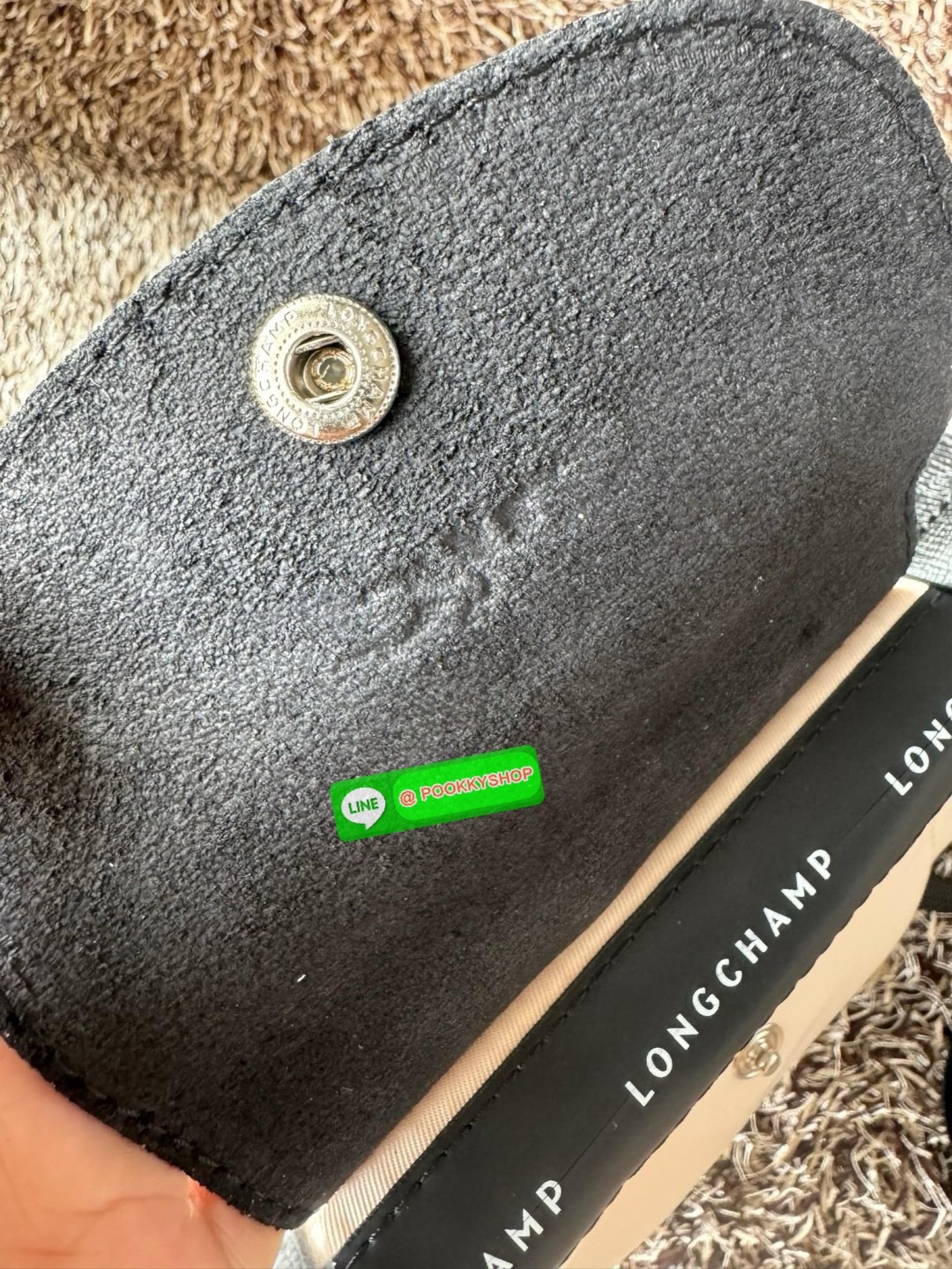 Large Longchamp LE PLIAGE ENERGY L HANDBAG LE PLIAGE รีไซเคิล ECONYLสไตล์สปอร์ต ทันสมัย และใช้งานได้จริง น้ําหนักเบา กระเป๋าใบนี้เป็นเครื่องประดับที่มีเสน่ห์ในอุดมคติที่จะติดตามคุณในทุกกิจกรรมยามเย็นของคุณ มาพร้อมกับสายสะพายไหล่ปรับได้ สามารถพกพาได้ ทั้งแ