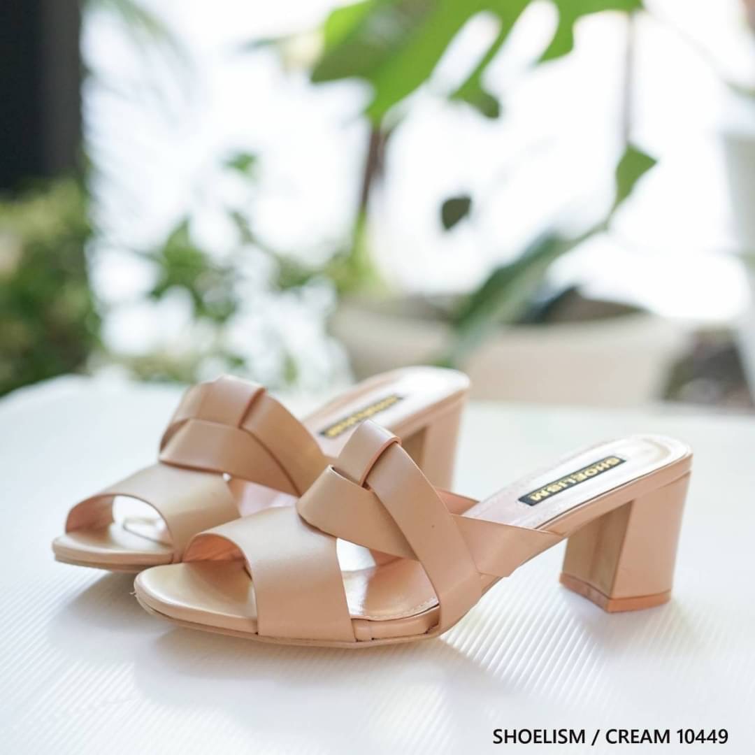 New collection รองเท้าแบบสวม ส้นแมกซี่ใส่สบายยืนหนึ่งค่ะ