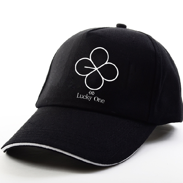 พร้อมส่ง หมวก EXO Lucky One