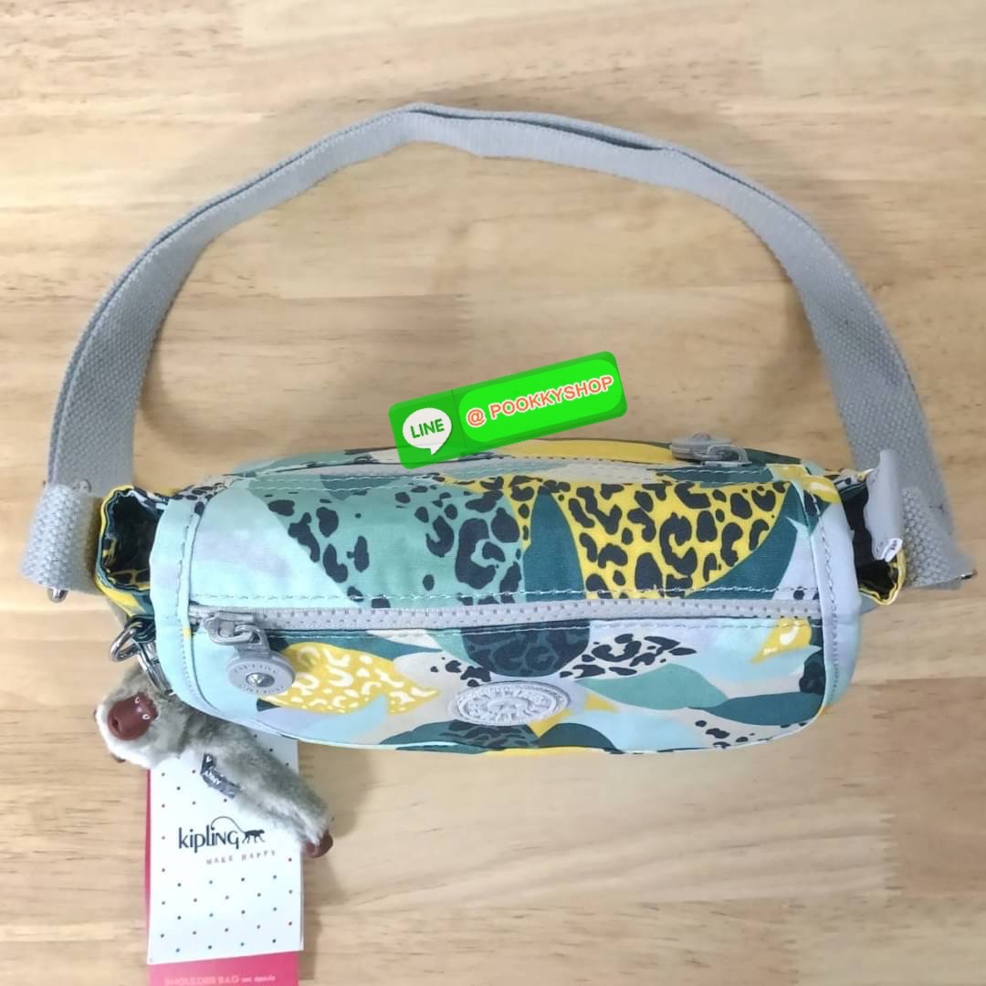 KIPLING SABIAN CROSSBODY MINI BAG กระเป๋าสะพายข้าง วัสดุ Nylon & Polyester 100% ขนาดเล็กกำลังน่ารัก เปิด-ปิดด้วยฝาปิดกระดุมแม่เหล็กและซิปแบรนด์ ด้านในทีแท็กแบรนด์