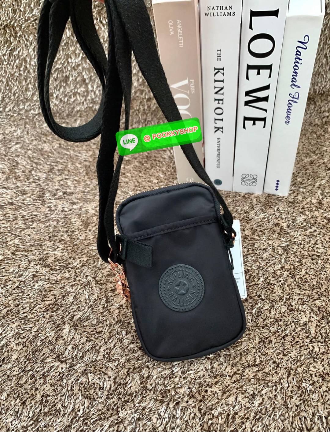 KIPLING TALLY KI1079 🎯ไม่มีใครไม่รู้จักกับแบรนด์ดังฝั่งเบลเยียม อีกหนึ่งแบรนด์ที่สาวๆต้องมีติดตัวอย่างน้อย1ใบค่าา 🔺กระเป๋าสะพายข้าง วัสดุไนล่อนอย่างดี เคลือบกันน้ำ