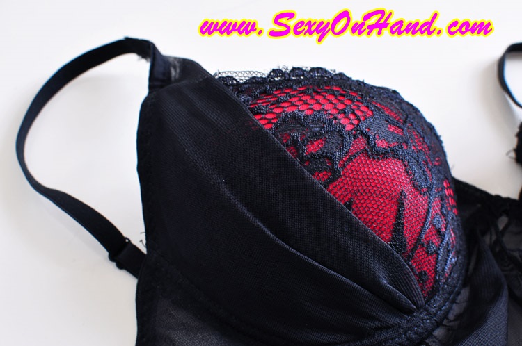 ชุดนอนเซ็กซี่ ชุดนอนซีทรู สายเดี่ยวสีดำ บราแต่งลูกไม้แดง-ดำตะขอหน้า มีรองฟองน้ำ ช่วงฐานด้านใน ตัวชุดผ้าซีทรู เนื้อบางเบา ยั่วยวนสุดๆ สินค้าหลุดโรงงานฺ ฺB70/B75/ฺB80/C70/C75