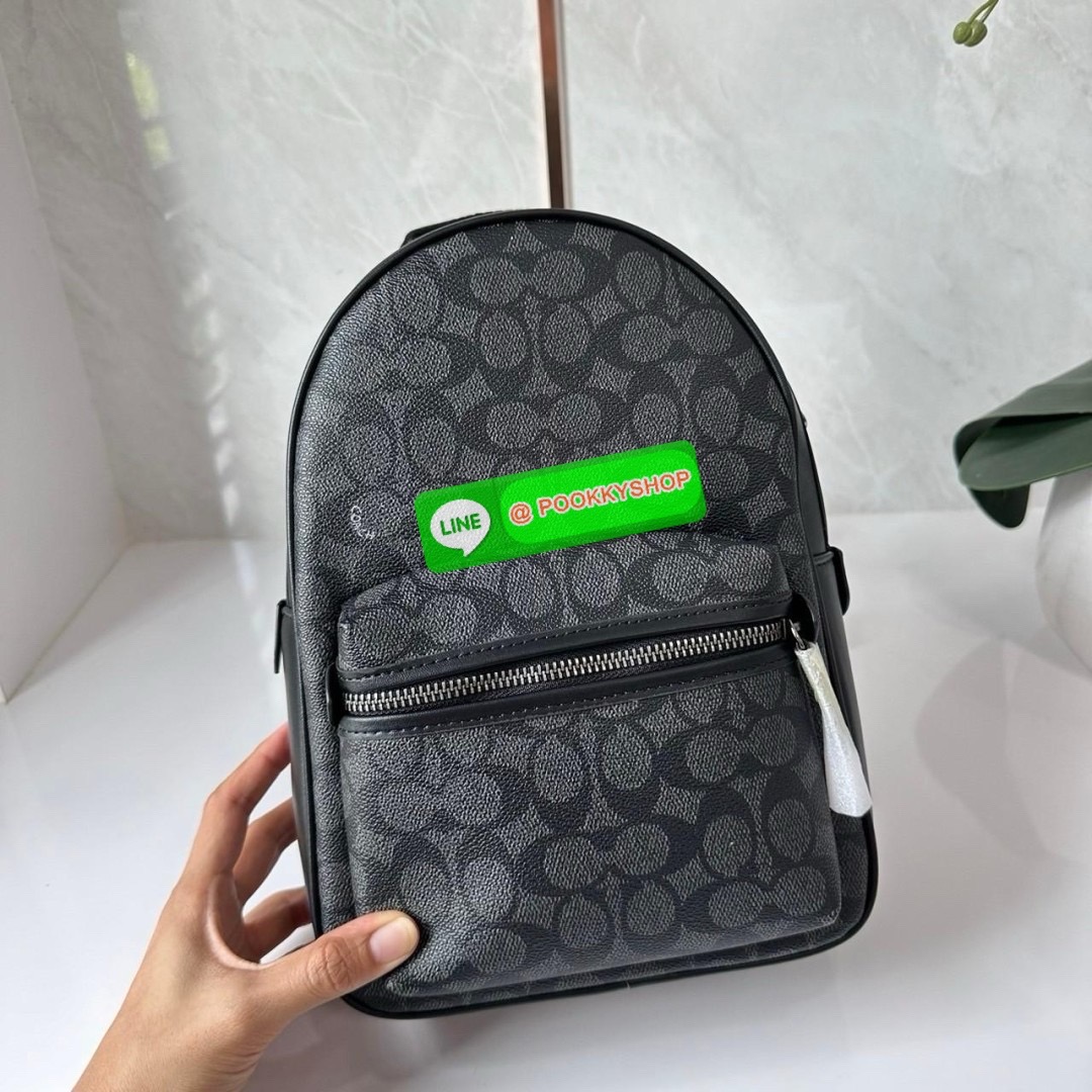 COACH CHARTER PACK LEATHER (CP162) 🔖กระเป๋าคาดอก/คาดหลัง ขนาดกำลังดีน่ารัก 🔖วัสดุ: หนังแท้ทั้งใบคะ 🔖เปิด-ปิดแบบซิป ภายในโล่ง มีช่องย่อย1 ช่อง ช่องซิปด้านหน้า1ช่อง 🔖สายสะพายสามารถปรับระดับได้