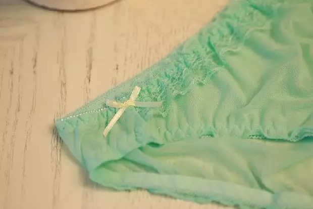 ชุดนอน ซีทรู เกรดPremium สินค้าส่งออกญี่ปุ่น สี เขียวอ่อน แต่งซับสีขาว ช่วงอก แต่งระบายขอบทั้งชุด เนื้อผ้าหรู คุณหนูตามภาพเลยคะ