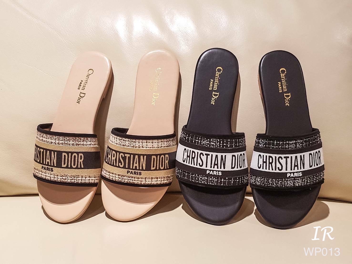 แบบขายดี!! พร้อมส่ง Dior Sandal ต๊าชชชมาก ปังสุด งานดีนะคะ ปั้มแบรนด์ พื้นหนาไม่บางงานบนไม่ใช่เกรดตลาดล่างกำลังมาแรงเลยค่ะรุ่นนี้