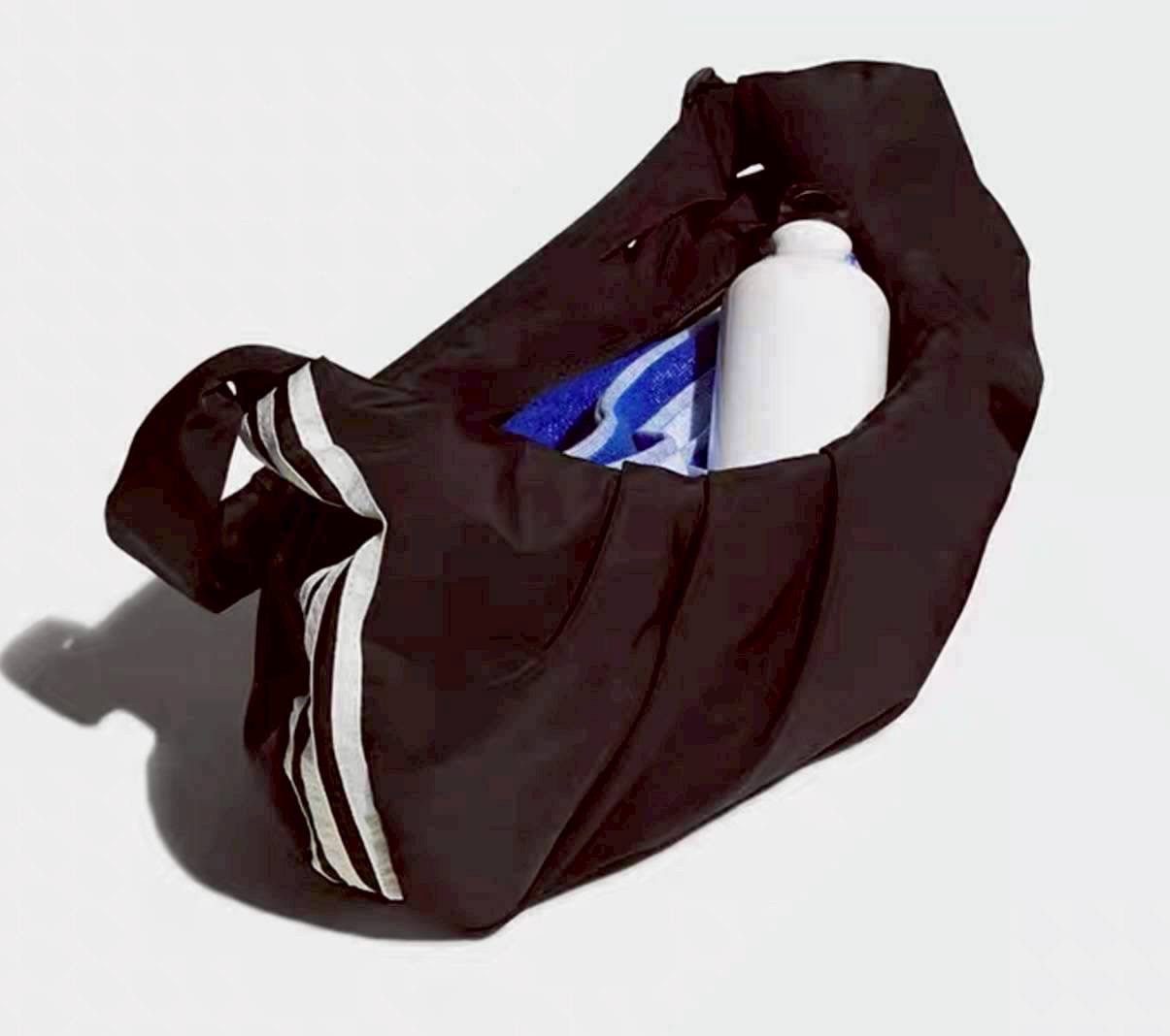 Adidas งาน 1:1 ทรงครัวซอง งานเป๊ะมาก เนื้อผ้าอย่างดีกันน้ำกันฝุ่น